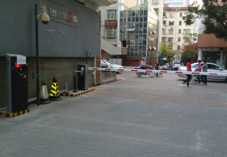 智能<a href='http://m.wv80.cn/Product/Parking/License/' target='_blank'>車牌識別</a>系統(tǒng)為人們創(chuàng)造良好的停車環(huán)境，助力智慧城市的發(fā)展